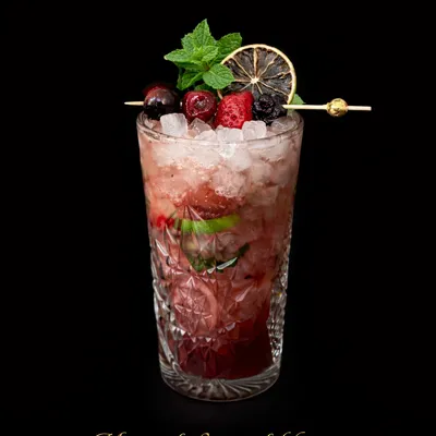 Mojito de frutos del bosque